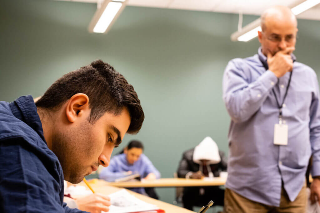 Serkan Cetin works on summarizing a Time article.